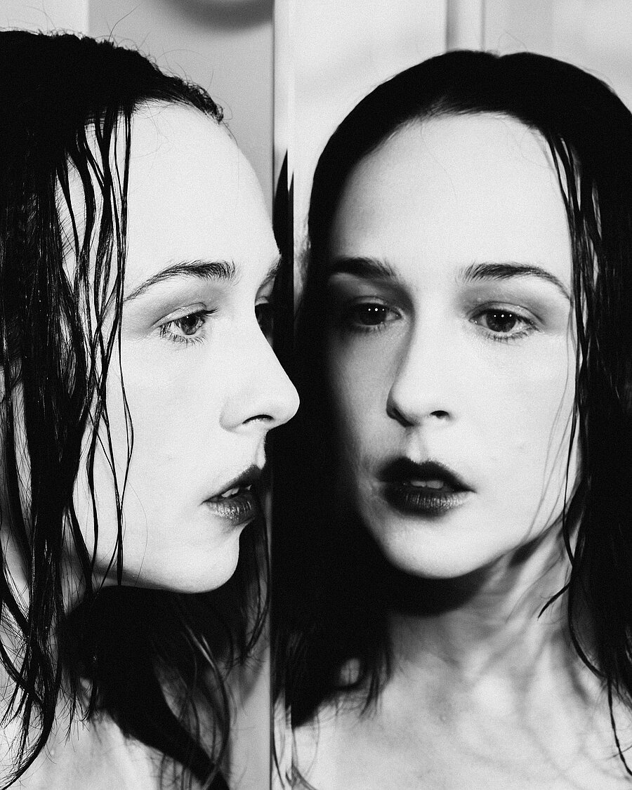 ALLIE X