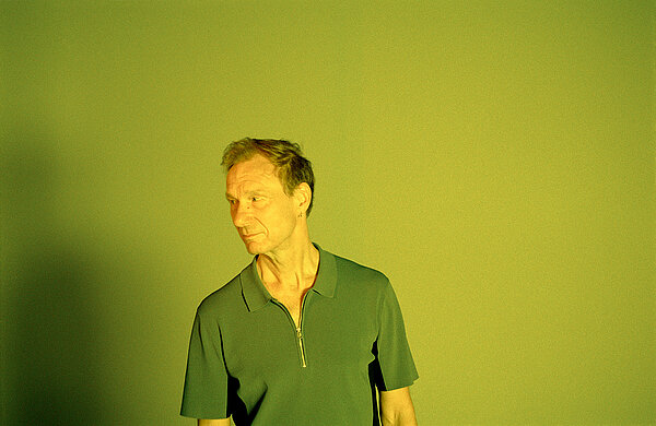 ISMO ALANGON KEVYT JA KOHTUUTON KIERTUE KÄYNNISTYY HELMIKUUSSA