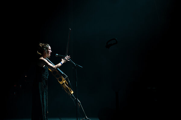 SELLOVIRTUOOSI JO QUAIL PALAA SUOMEEN MAALISKUUSSA