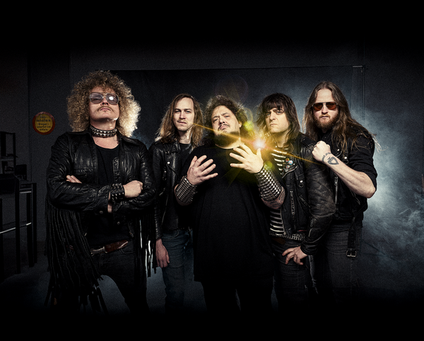 RUOTSALAINEN HEAVY METAL YHTYE BULLET SAAPUU SUOMEEN 