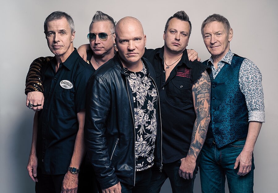 BLACK DEVILS - HURRIGANES SHOW