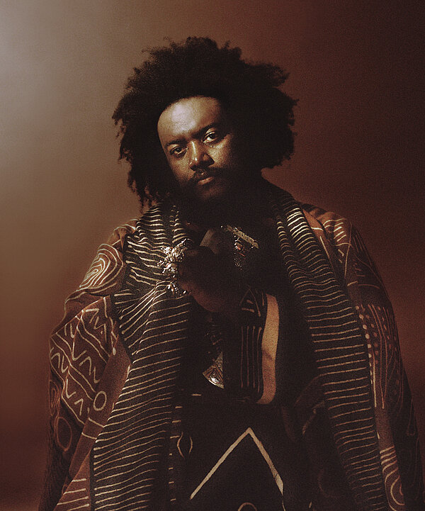 MODERNIN JAZZIN SUURNIMI KAMASI WASHINGTON SUOMEEN