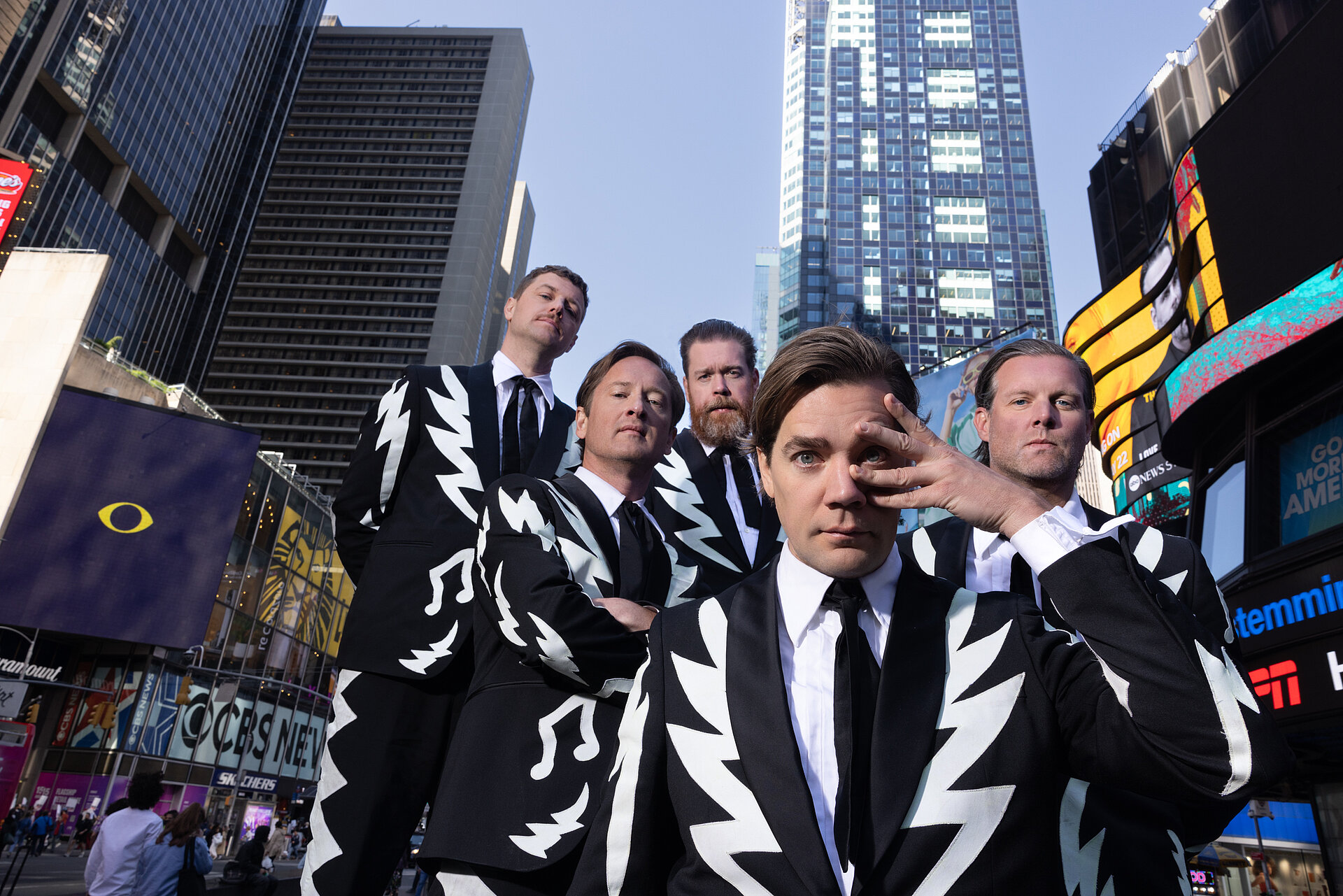 THE HIVES