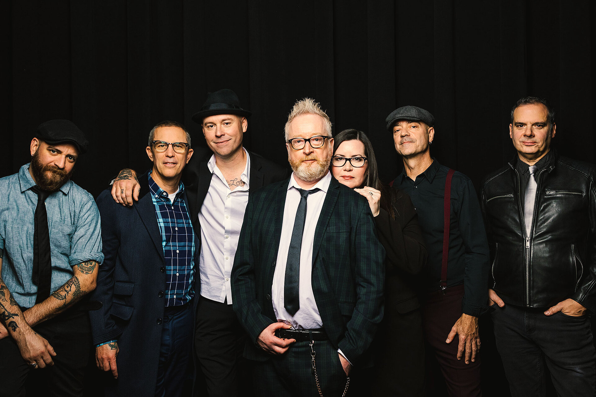 FLOGGING MOLLY