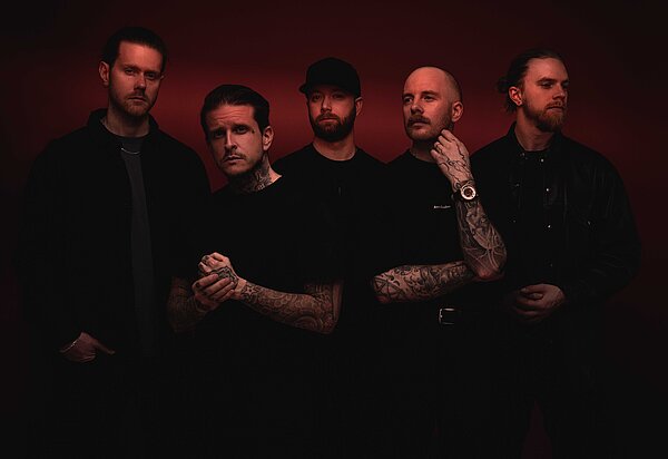 POST-HARDCORE-YHTYE ADEPT PALAA SUOMEEN